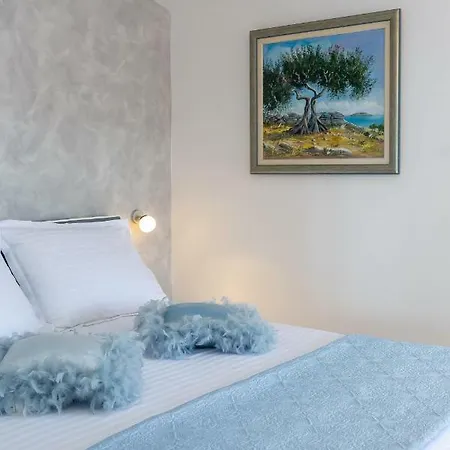 50grey Trogir