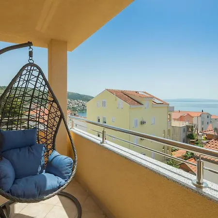 50grey Trogir